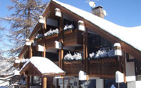 Ecureuil Vars (hautes-alpes) 3*